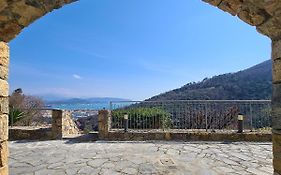 Affittacamere La Pietra 1 e La Pietra 2